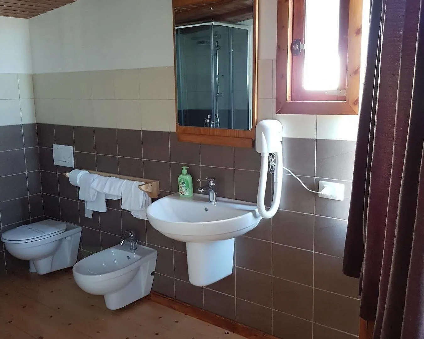 מאסקלוצ'יה Villa Aresco
